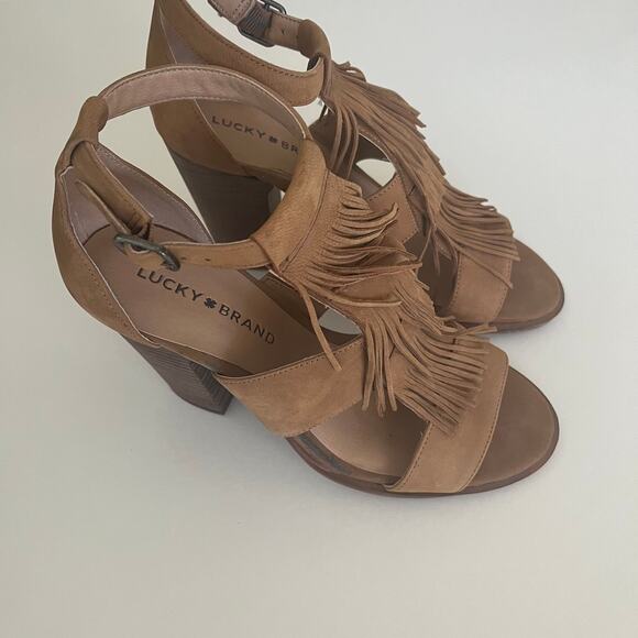 Lucky Brand 'Leesha' Womens 7.5 Fringe Block Heel Tan Nubuck Leather - Picture 3 of 11